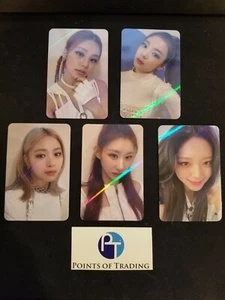 ITZY OFFICIAL GUESS WHO WITHFANS YIZHIYU YZY HOLOGRAM PHOTOCARDS - Picture 1 of 5