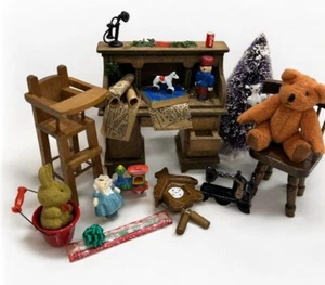 Vintage Dollhouse Miniature Santa’s Office With Gifts Christmas Room Box - Picture 1 of 4