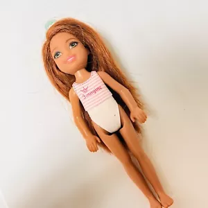 ⭐️ Costume da bagno Barbie’s Little Sister Chelsea Doll 5" capelli castani Imagine Top - Foto 1 di 4