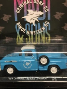 M2 1:64 1958 Chevrolet Apache Stepside / R68 - Picture 1 of 3