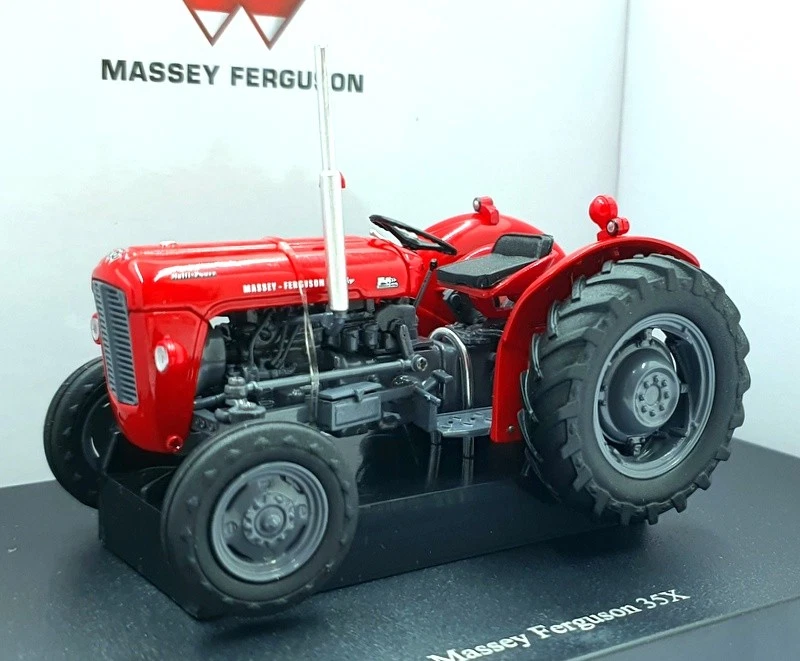 Universal Hobbies 1/32 Scale UH2701 - Massey Ferguson 35X - Red - Image 1 of 4