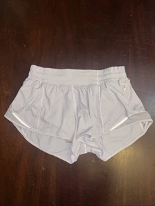 Lululemon Hotty Hot II Shorts Damen 4 hellgrau einfarbig gefüttert sportlich Laufen - Bild 1 von 10