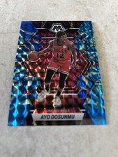 2022-23 Panini Mosaic Blue Reactive Prizm Ayo Dosunmu Chicago Bulls #197
