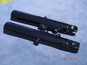 Piernas de horquilla inferiores negras Harley 08-13 programa de intercambio Street Glide FLHX Touring - Imagen 1 de 8