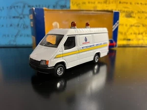 1/43 Corgi C656/28 Ford Transit NOTTINGHAMSHIRE AMBULANCE SERVICE ambulancia - Foto 1 di 1