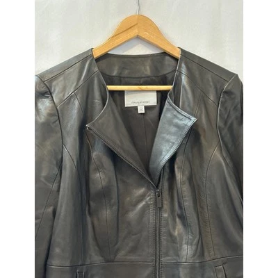 Women’s Classiques Entrier Leather Jacket Size L - Image 1 of 4