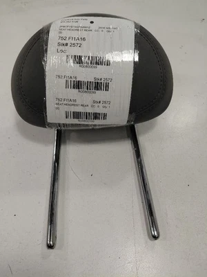 Reposacabezas asiento trasero Fiat 500 2016 2017 2018 Foto 1 de 4