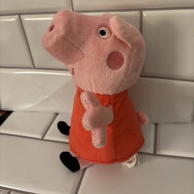 Fiesta Peppa Pig 8" Peluche Rosa Juguete Animal Rojo Vestido Reino Unido C16511 ABD Ltd. Foto 1 de 4