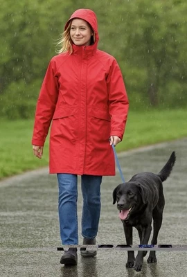 L.L. Bean Women's Gore-Tex Red Rain Coat Jacket Size L Hooded Waterproof Classic - Image 1 of 4
