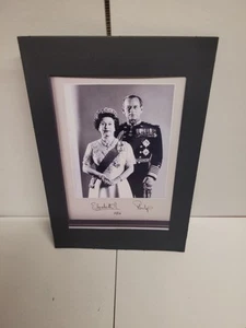 QUEEN ELIZABETH II & PHILLIP PORTRAIT FRAMED PHOTO ROYAL HISTORY 6 X 4 INCH £4 - Picture 1 of 24
