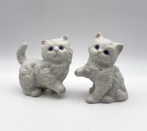 Homeco Vintage Porcelain Cat Pair Fluffy White Blue Eyes Persian Figurine Small - Picture 1 of 6
