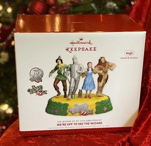 2013 Hallmark WE'RE OFF TO SEE THE WIZARD Magic Display OZ Dorothy TABLETOP - Picture 1 of 8