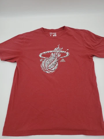 NBA Miami Heat Large Sport Red Logo Men T-shirt..T177 Cover