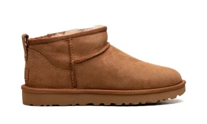 Stivali UGG Classic Ultra Mini petto donna foderati - Foto 1 di 5