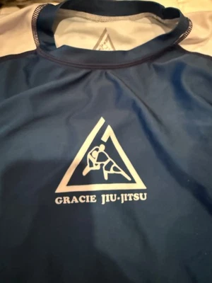 Rashguard Gracie University Jiu-Jitsu - Manga Larga - Talla L para hombre Foto 1 de 3