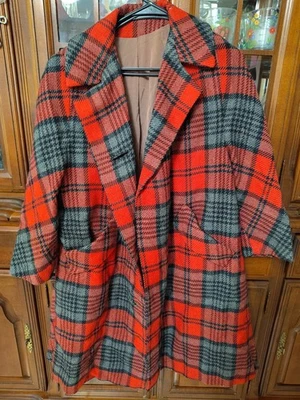 Vintage Don La Vigna Women's Red Plaid Coat - Image 1 of 4