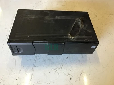 Land Rover Discovery 2 Range Rover L322 CD Changer XQE000120 - Image 1 of 4