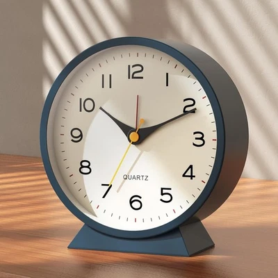® 4.5" Analog Alarm Clock,Small Retro Desk Clock Battery Operated,Slient Metal - Image 1 of 4
