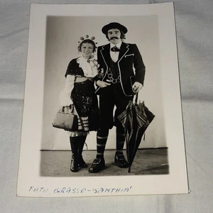 SANTHIA’ : FOTOGRAFIA PERSONAGGI DEL CARNEVALE -ANNI 60 - Foto 1 di 2