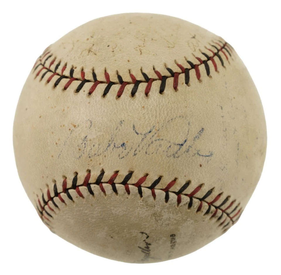 Babe Ruth Yankees 1920s Signed Official Spalding NL Baseball JSA ZZ44369 - Image 1 of 4