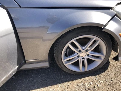 2010-2014 MERCEDES BENZ C250 Front Fender Right Passenger side  Foto 1 de 4