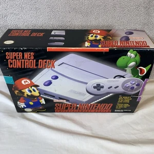 Cubierta de control Super Nintendo SNES Jr SNS-101 en caja con cables y SuperPad probada - Imagen 1 de 12