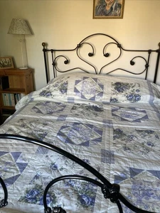 Patchwork Quilt Double Blue And White Cottagecore - Picture 1 of 10