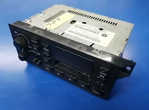 1984-2002 Chrysler Dodge Jeep AM FM Cassette Radio. P04858556AC - Foto 1 di 9