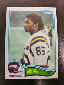 1982 Topps Sammy White football card #400..