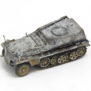 S-MODEL WWII German Sd.Kfz. 253 artillery with winter livery 1/72 Pre-builded - Picture 1 of 8