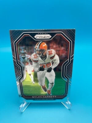 2020 Panini Prizm - #62 Myles Garrett - Image 1 of 2