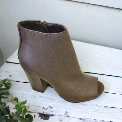 Botas Breckelle’s Sedona marrom com zíper lateral no tornozelo tamanho 6 NOVAS na caixa - Imagem 1 de 4