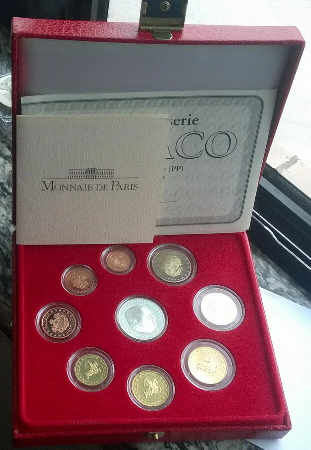 Monaco 2004 official Euro Mint Set of 9 Coins,With Silver Coin,Rare! - Image 1 of 4