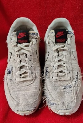 Zapatilla deportiva Nike Stranger Things Classic Cortez QS-Talla 6,5 Foto 1 de 4