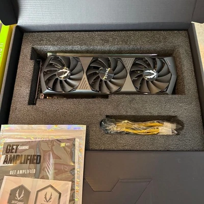 ZOTAC Gaming GeForce RTX 3070 Ti AMP Holo 8GB GDDR6X GPU HoloBlack RGB Testato - Immagine 1 di 4