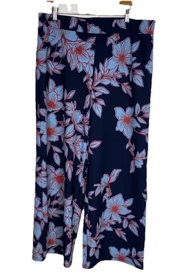 Isaac Mizrahi Live! Pantalones para mujer de pierna ancha azul marino con estampado floral talla grande Foto 1 de 4