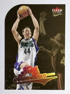 2004-05 Ultra Gold Medallion #17 Keith Van Horn - Picture 1 of 2