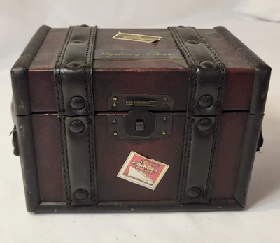 16英寸时尚娃娃Tonner-Sydney Chase蒸笼/配件  — 第 1/4 张图片