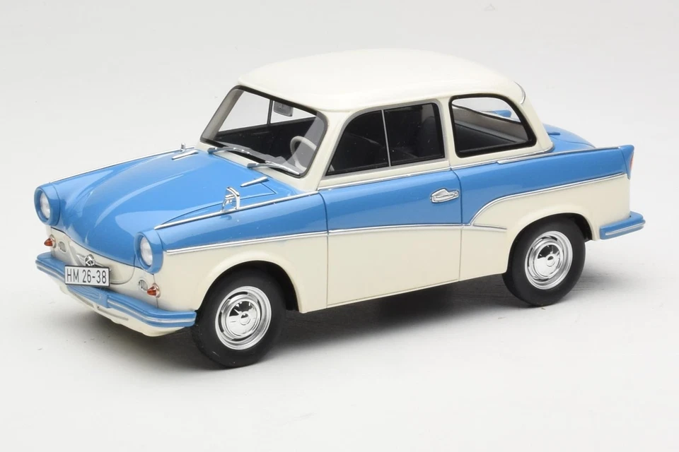 BOS035 Trabant P50 Light Blue Cream BOS 1/18 - Bild 1 von 4