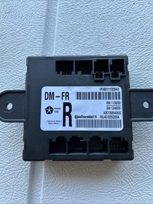 2014 - 2020 吉普切诺基克莱斯勒 200 右门模块 右握 P68111320AG 原始设备制造商 — 第 1/2 张图片