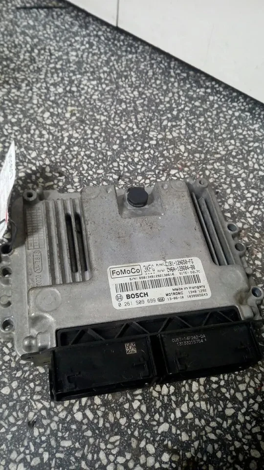Centralina motore originale (ECU) FORD FIESTA VI (CB1, CCN) 2013 - Immagine 1 di 1