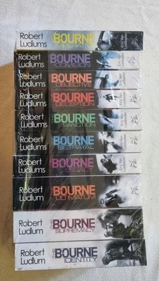 The Complete Bourne Series - Robert Ludlum - 10 Books - Image 1 of 4