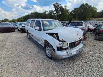 Used Washer Fluid Reservoir fits: 2001 Gmc Yukon xl 1500  Grade A - Image 1 of 4