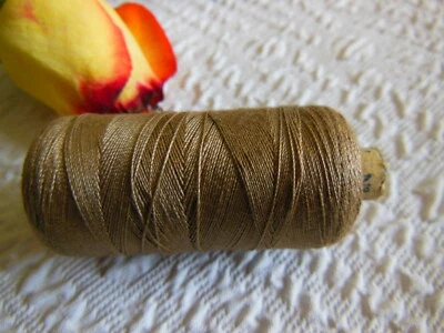 Grosse bobine ancienne marron  14 grammes  couture mercerie ancien  - Photo 1/4