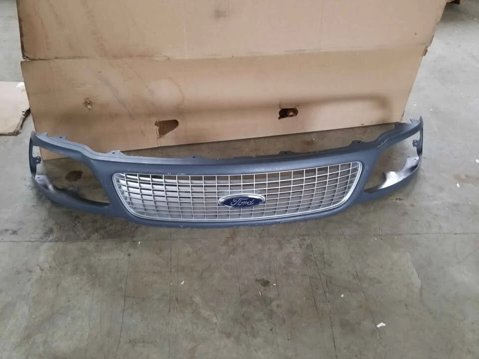 Ford Expedition F150 1999-2002 nuevo montaje de rejilla de radiador con inserto EGGCRATE Foto 1 de 2