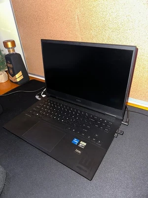 Portátil para juegos HP Omen 16,1"" (SDD de 1 TB Intel Core i7-13620H 16 GB RAM)  Foto 1 de 3