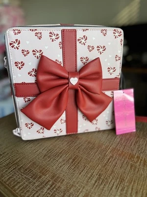 Betsey Johnson Present Gift Box Crossbody Bag Pink Candy Heart Purse XOGIFT  - Image 1 of 4