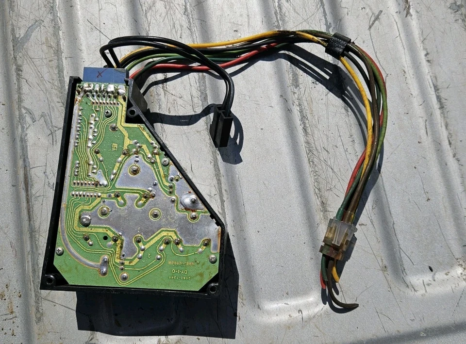 1986-1987 Dodge Daytona 600 Aries Chrysler Laser Lebaron Vacuum Module Actuator - Image 1 of 4