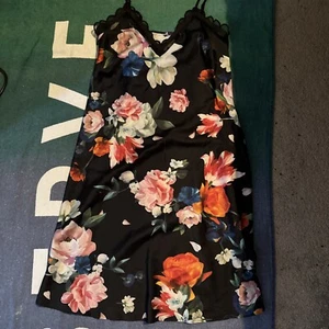 Ted Baker Satin Cami And Gown Size 8 Rose Design - Picture 1 of 10