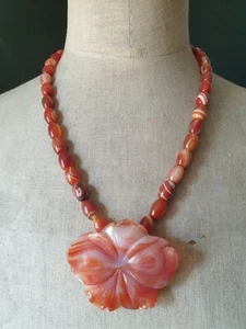 vintage gemstone jewel necklace * ORANGE AGATE WITH FLOWER DECORATION - Picture 1 of 2
